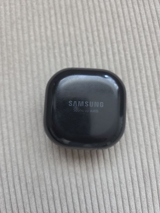 Sluchawki Galaxy Buds live