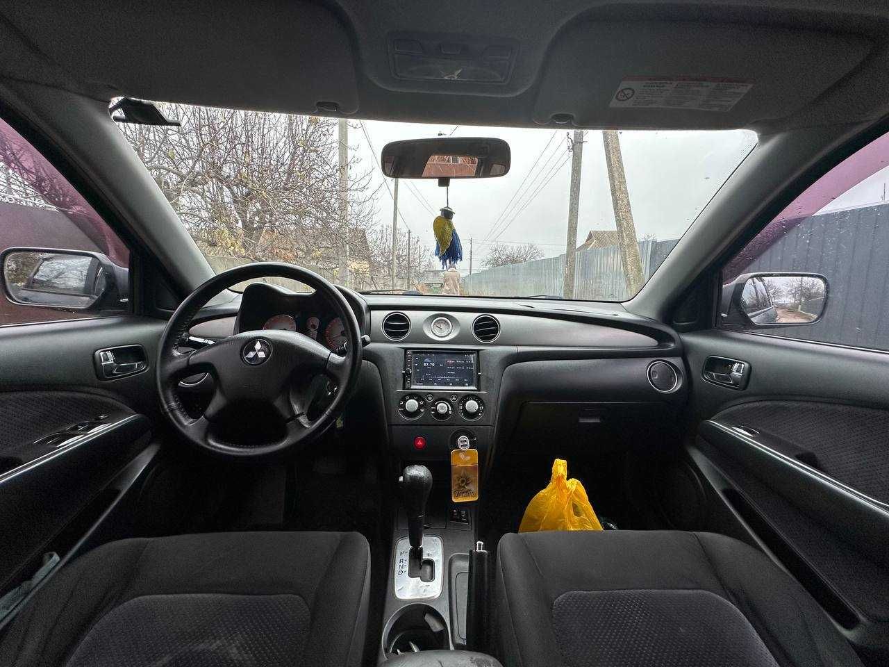 Mitsubishi Outlander 2006 року, 2,4, позашляховик