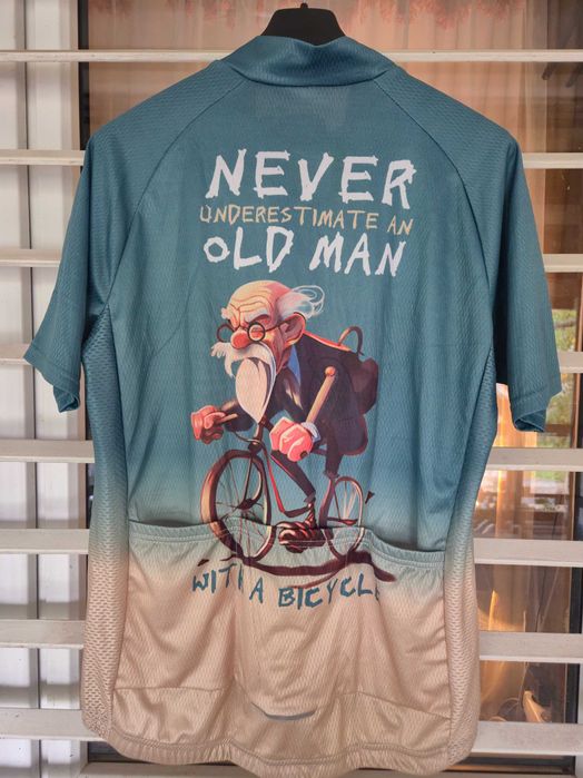 Koszulka rowerowa "Never Underestimate Old Men with a Bike" zielona L