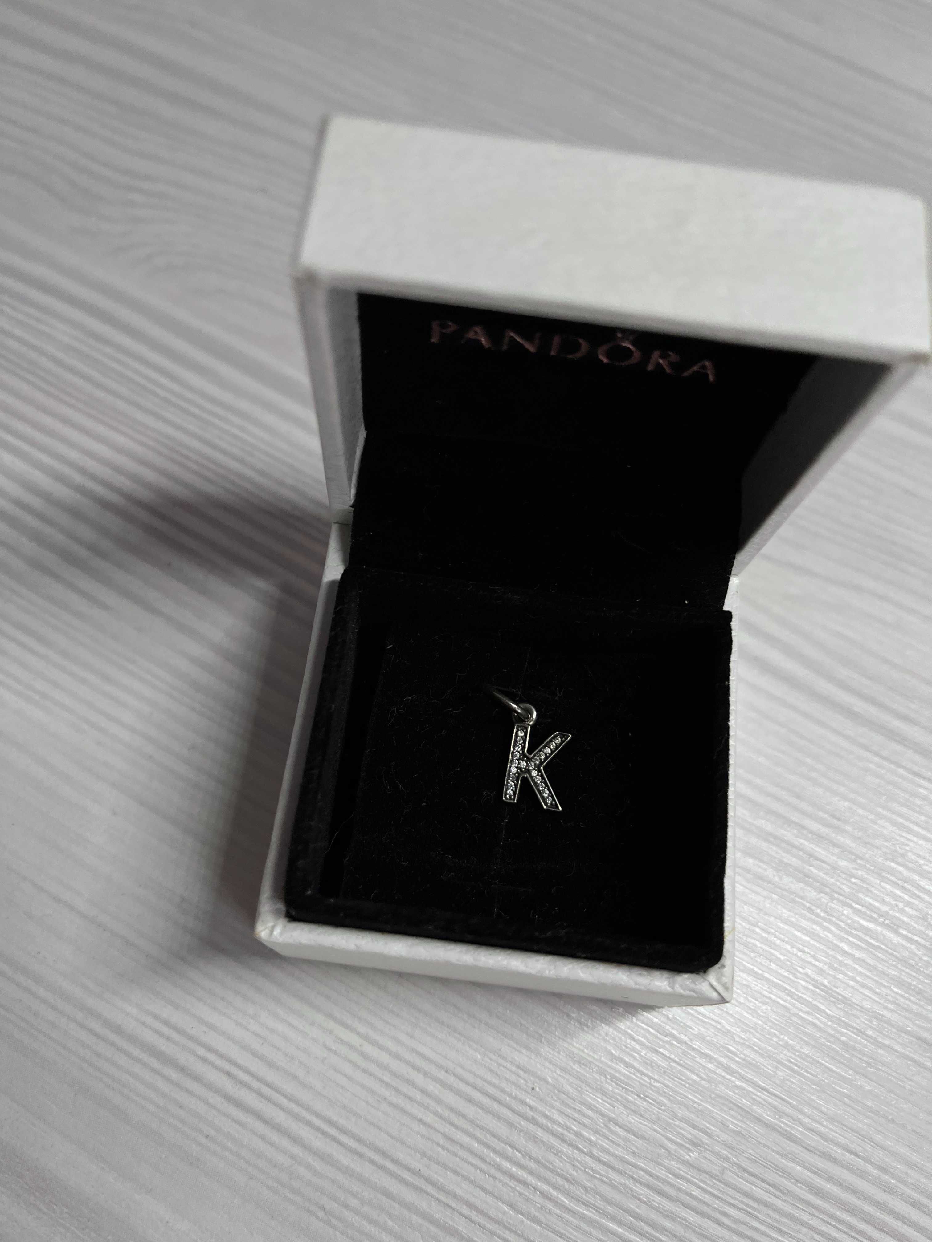 Оригінальна срібна підвіска, буква "к" pandora
