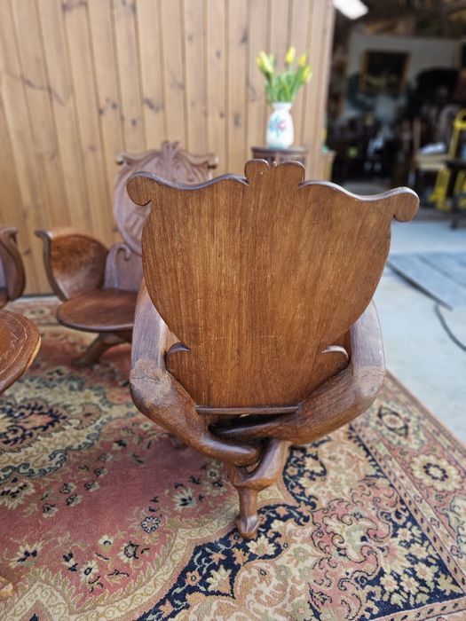 Rzeźbione  fotele 4 szt + stolik orzech orient wypoczynek #1592 Węgrów