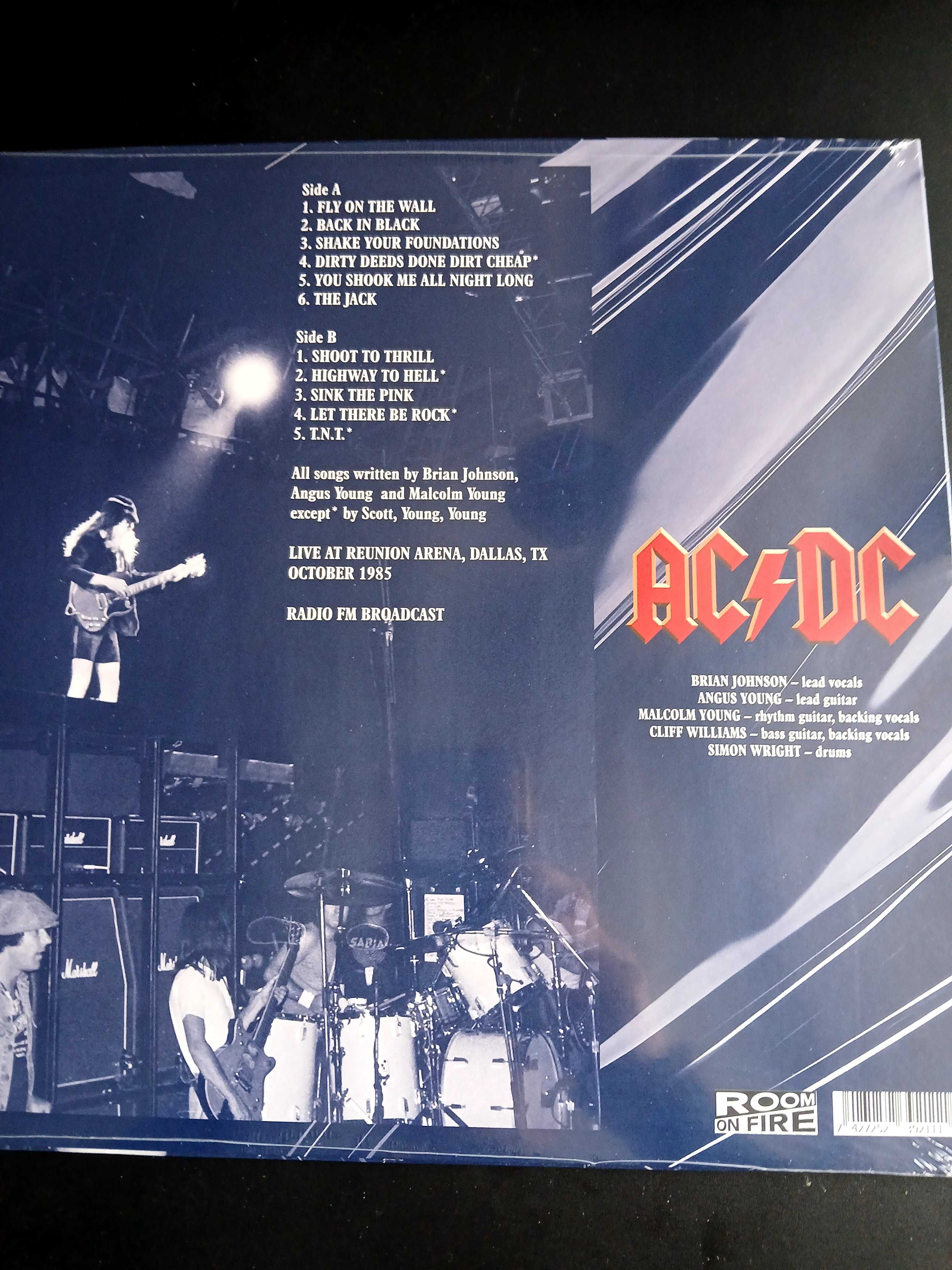 AC/DC - At Reunion Arena 1985
(unofficial- Vinil vermelho)