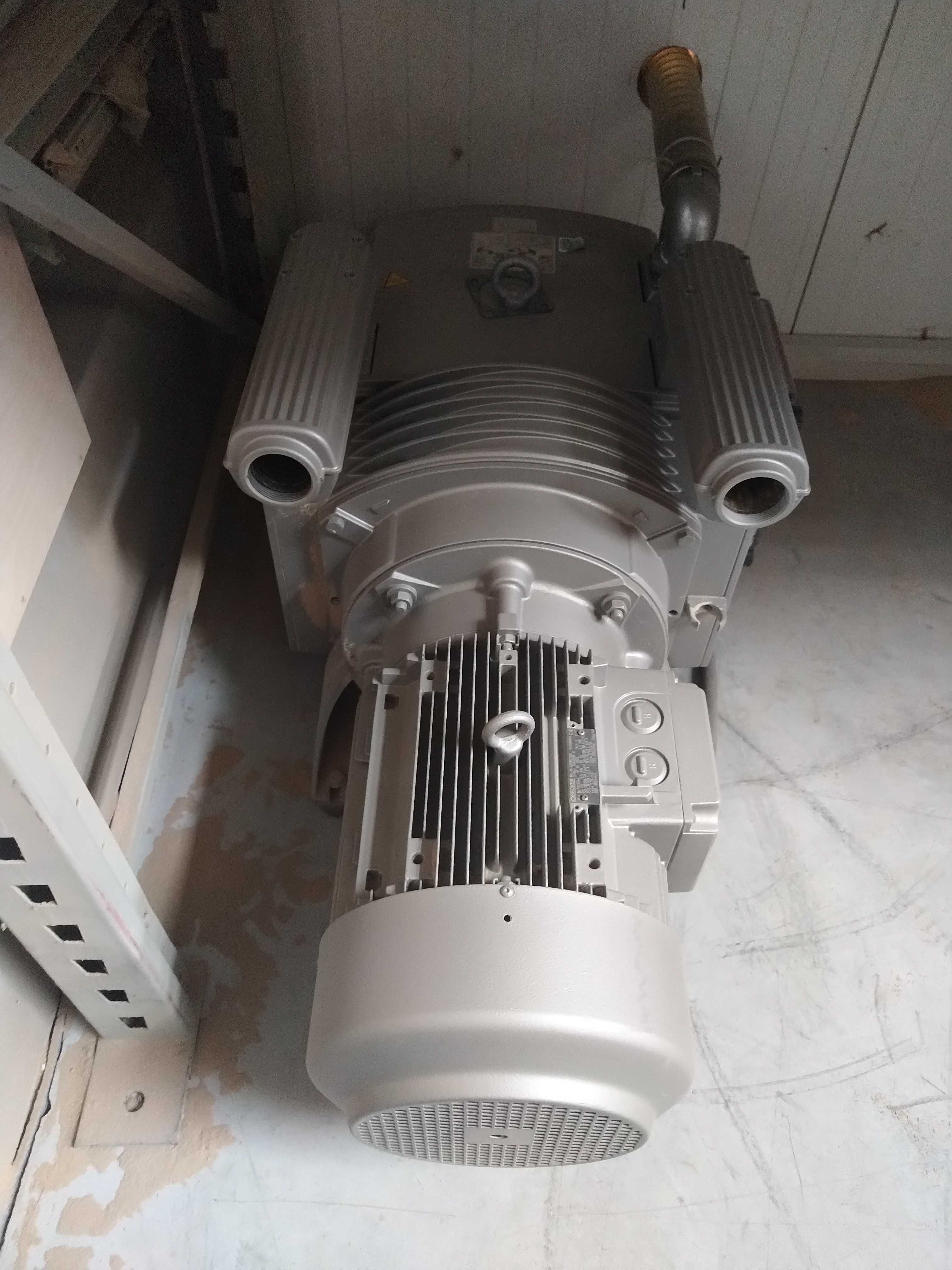 Frezarka CNC INFOTEC 3121 centrum frezarskie z pompą i dod. wrzecionem