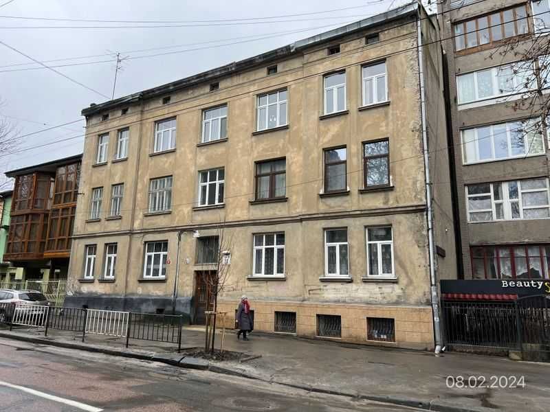 Продаж приміщень 101м2 м. Львів, вул. Героїв УПА, 36
