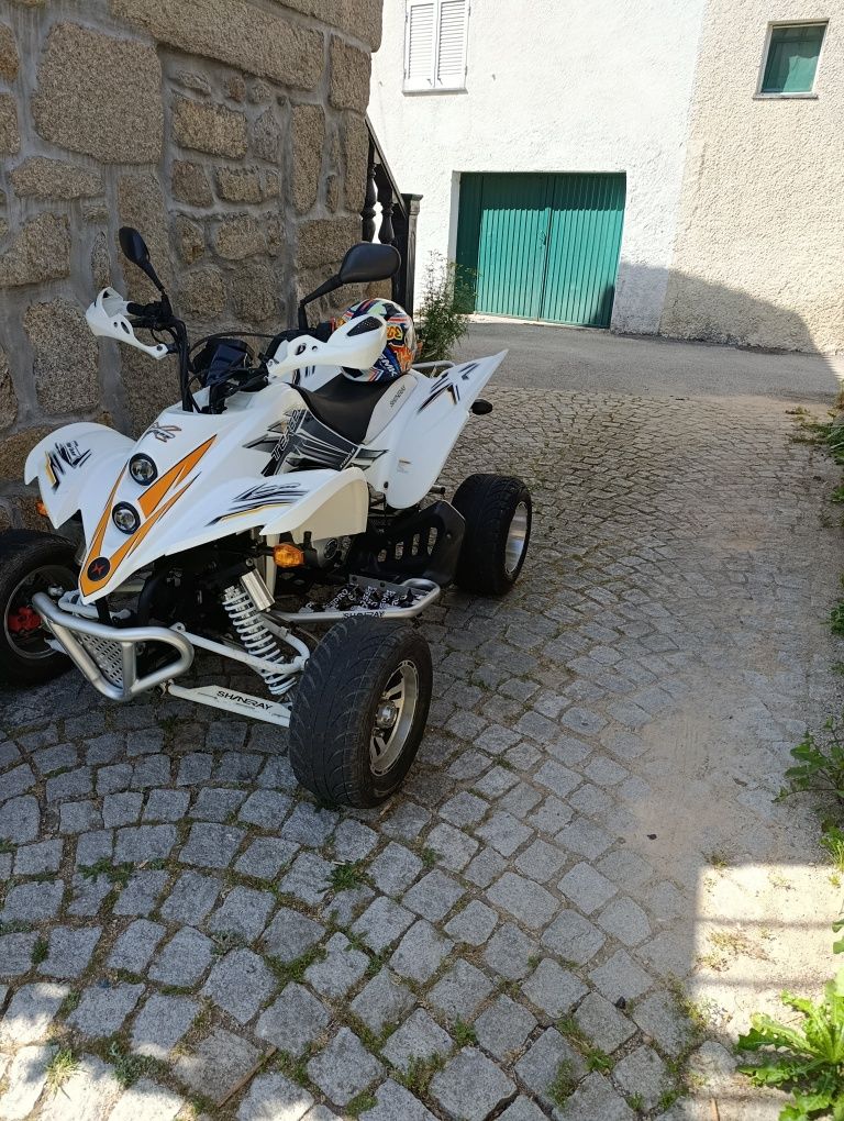 Vendo Moto 4 a 250cc