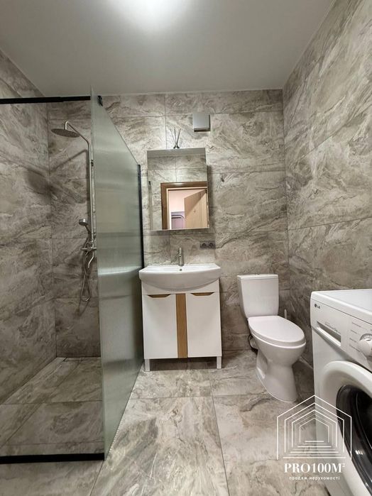 Власник. Продам квартиру з двориком,таунхаус. Білогородка ЖК Амстердам