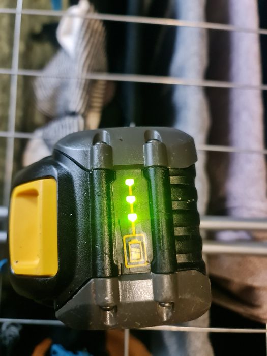 Продам акумулятор DeWalt flex volt 6ah