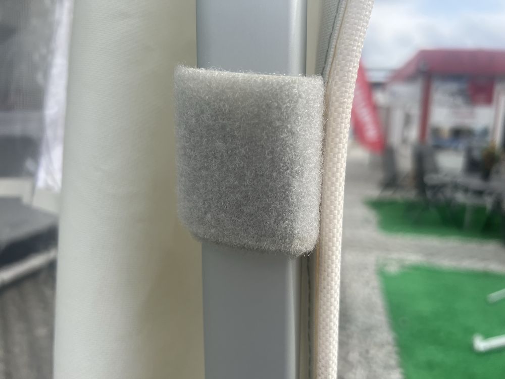 Scianki boczne do markizy kompletne, piekny stan, thule omnistor 2,5m