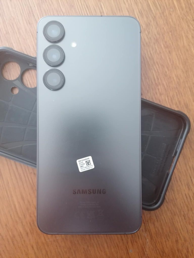Samsung Galaxy S 24 plus