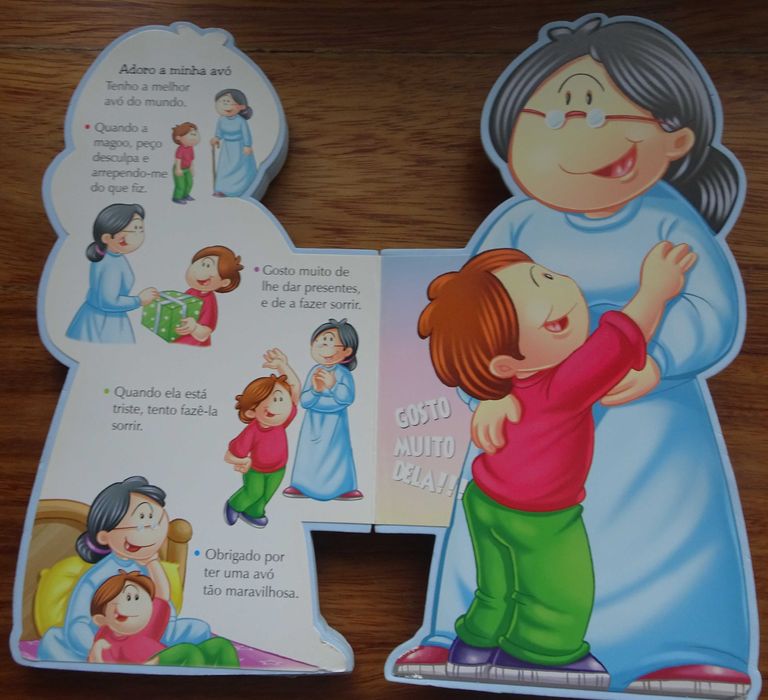 Avó - A Minha Família (Livro Com Forma & Esponja)