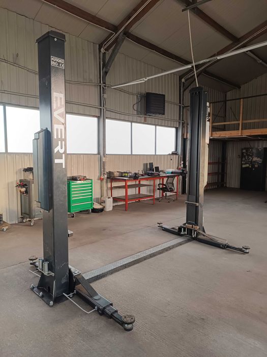 Podnośnik 2-kolumnowy EVERT 62B-42TES, udźwig 4200kg