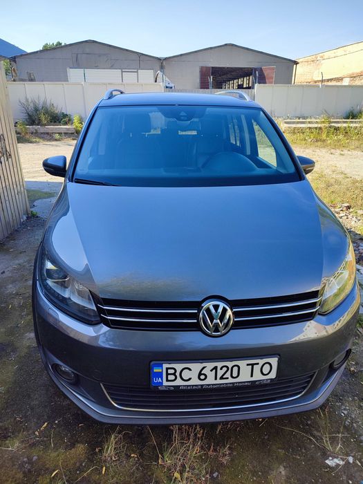 Volkswagen Touran Cross