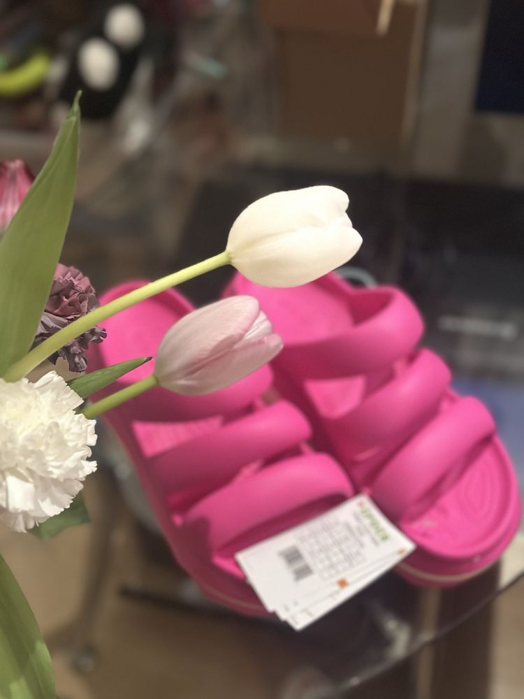 Клоги crocs ,38-39 розмір ,нові,купелені в США через баєра М6 W8