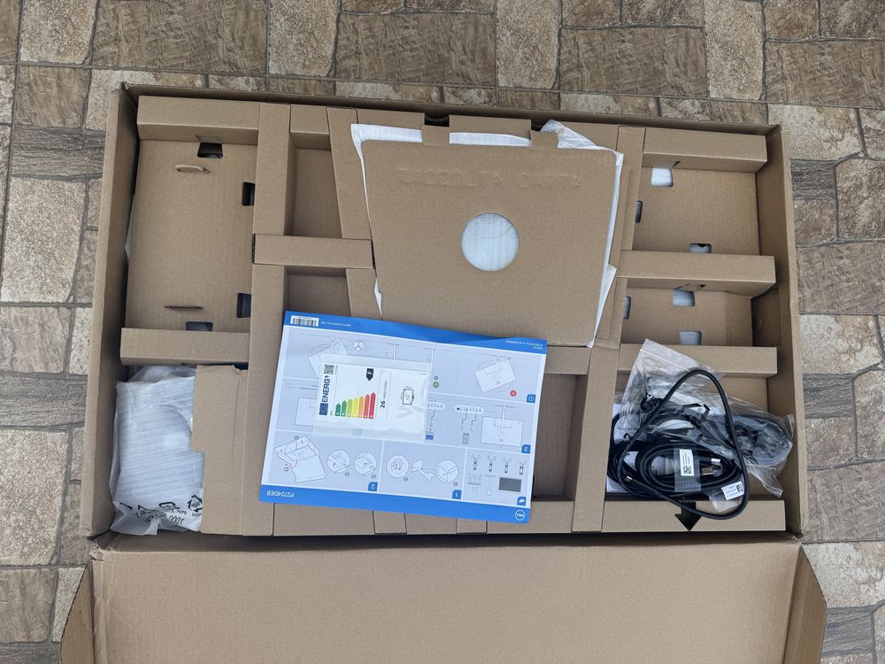 Новий монітор Dell P2724DEB 27” QHD IPS USB-C