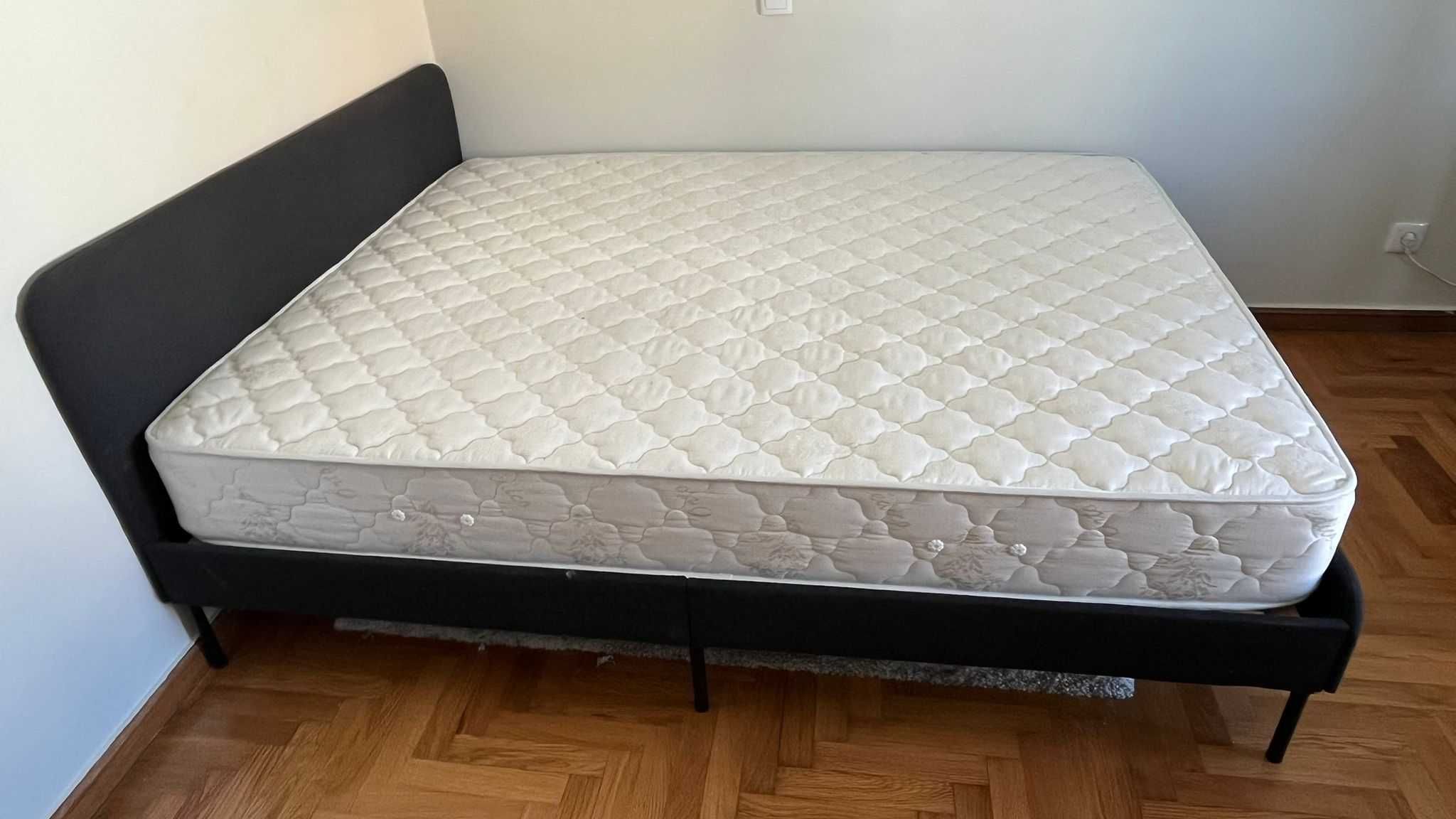 Colchão + cama de casal
