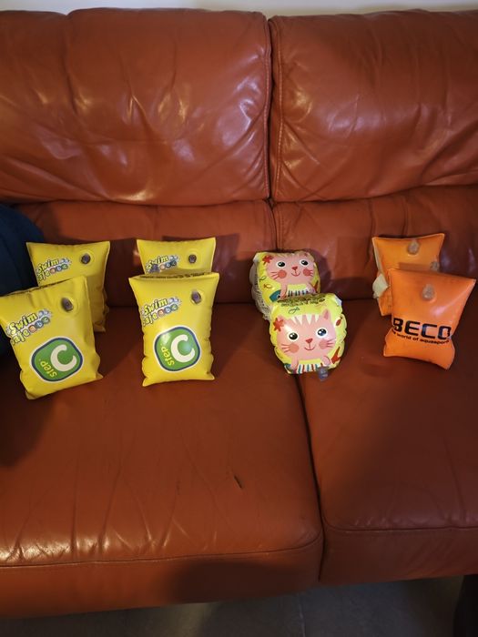 Motylki do pływania , rękawki, sprawne trzymają powietrze