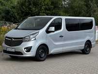 Opel Vivaro Vivaro 9 osobowe Long 16/17 nawiew tył netto 27 900 Salon Polska navi