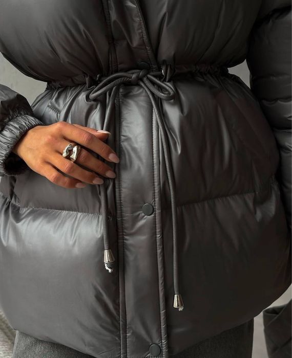 Куртка лакова жіноча