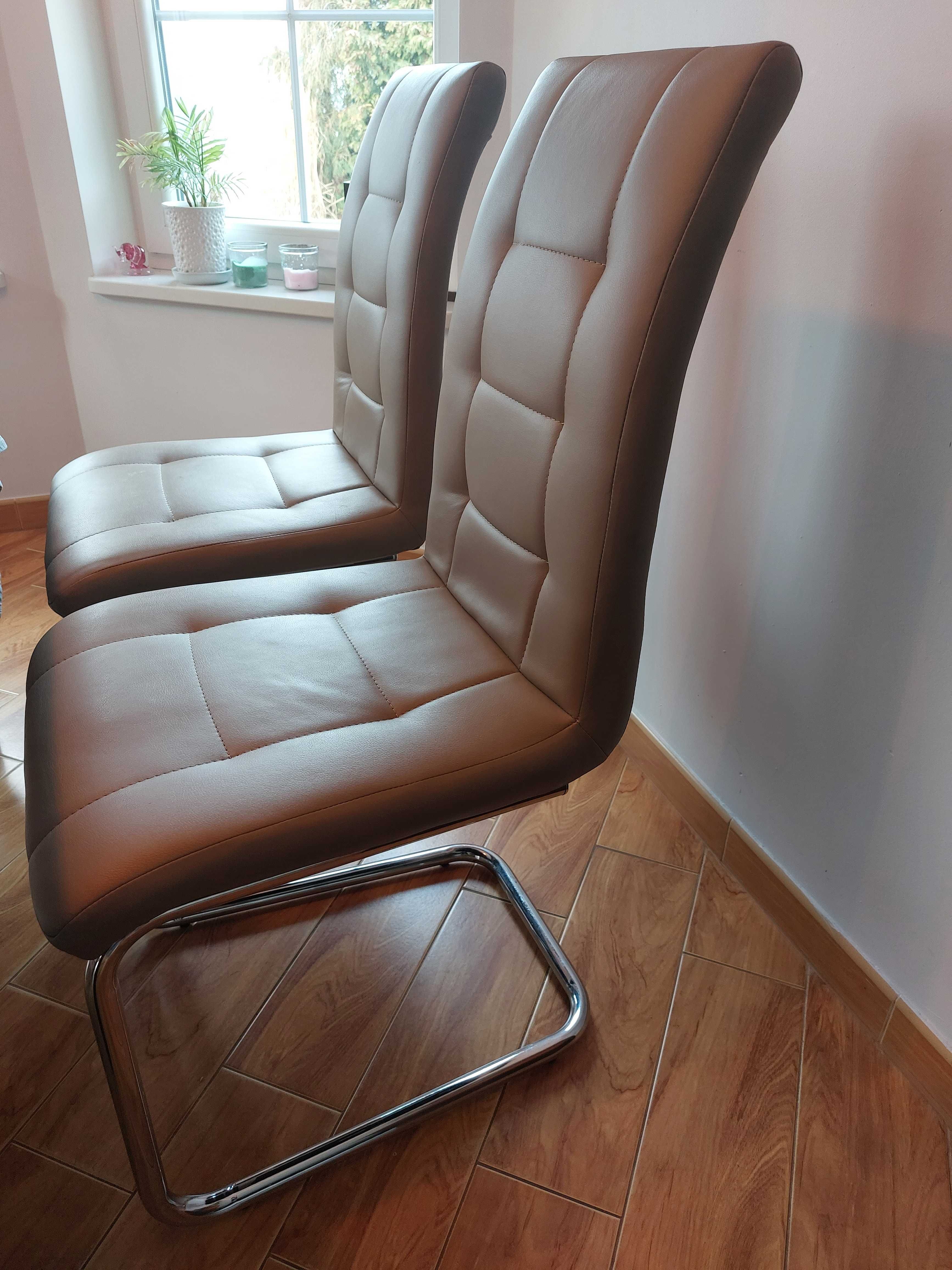 Tapicerowane krzesło ze skóry ekologicznej, beżowe, na płozie, 6 sztuk