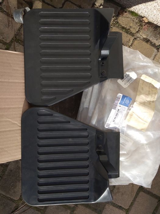 Бризговики передні на Мерседес W463