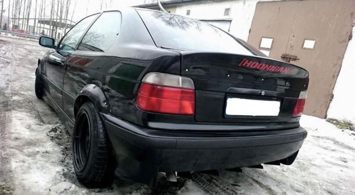 Spoiler  e36 compakt ductail BMW