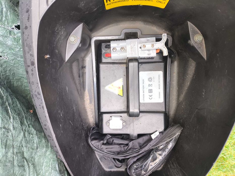 Skuter elektryczny Efun Pusa 90 5kW, 72V 50Ah (FV VAT)