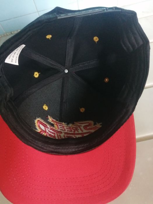 Vendo chapéu street fighter (portes incluídos)