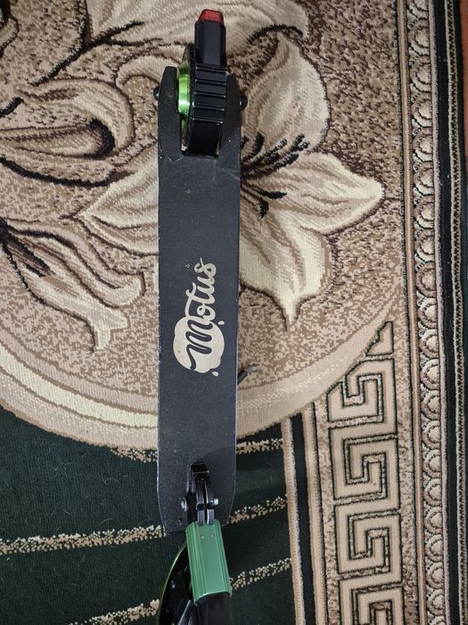 Електросамокат Motus дитячий-підлітковийй