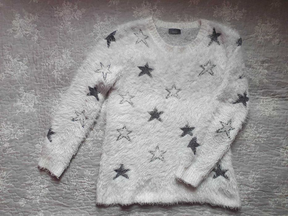 Sweterek w gwiazdy