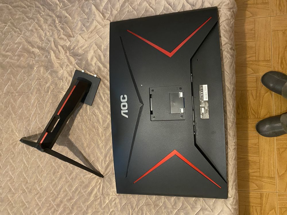 Monitor curvo AOC