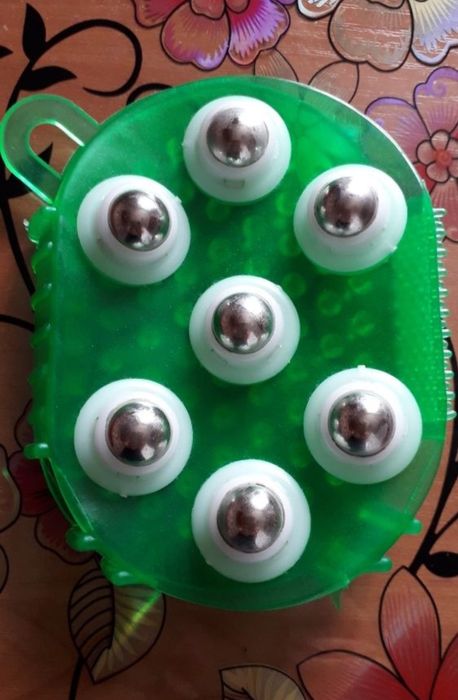 Ручной массажер дракончик.в
отличном состоянии, двухсторонний, с одной