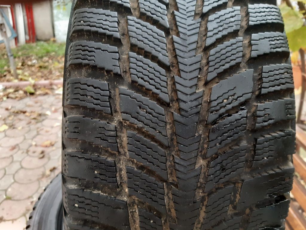 Продам шини 235/45R17 стан відмінний!!!