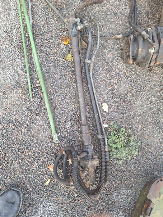 Продам тягу с золотником и рулевую колонку на газ66