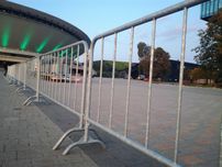 Wynajem barierek ochronnych, lekkich zaporowych, ciężkich policyjnych