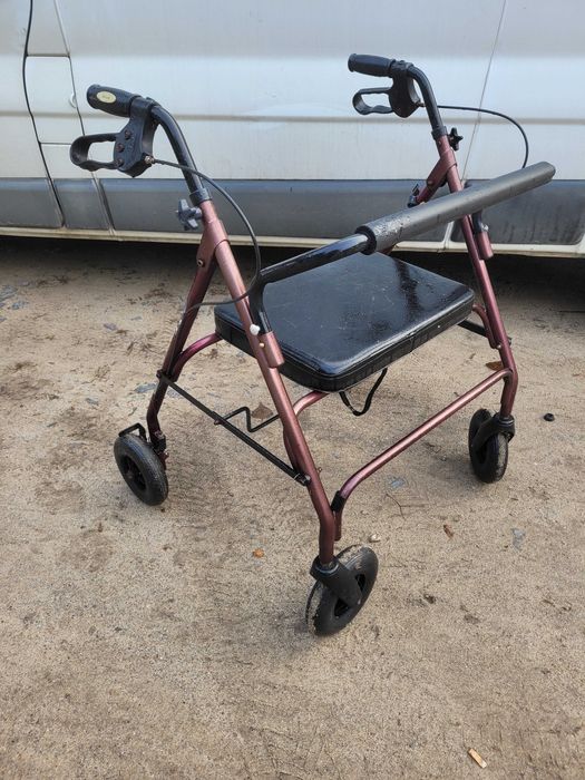 Balkonik chodzik szeroki do 200 kg 8/10/25