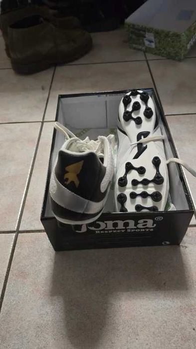 Chuteiras Joma novas