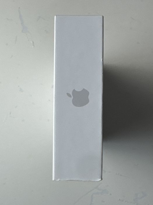 iPhone 17 pro max lacrado