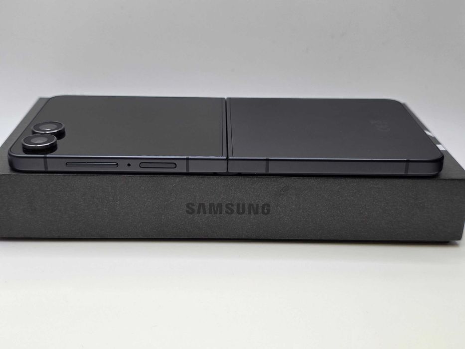 Samsung Galaxy Z Flip 7 12/256 Європа