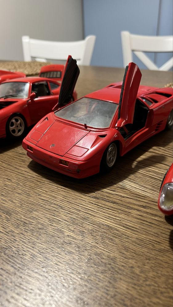 Ferrari , Porsche , Lamborgini  modele metalowe kolecja