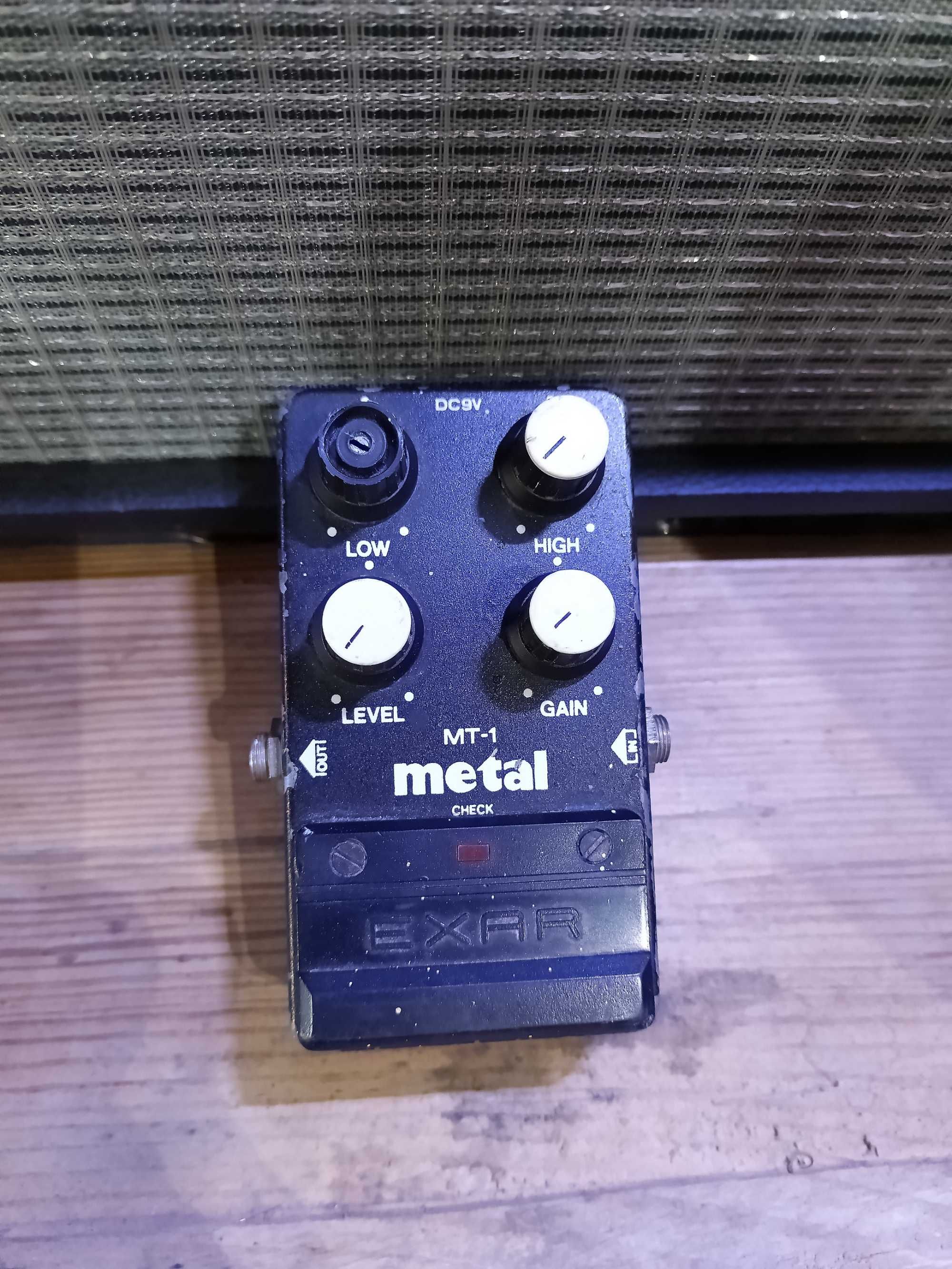 Efekt EXAR mt-1 metal przester