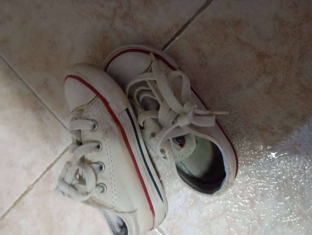Tênis Adidas de Menino
