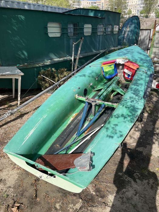 Продам парусну Яхту 470