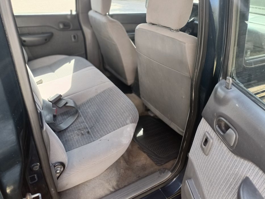 Vendo Mazda b 2500 4x4 cabine dupla como nova recebo retoma