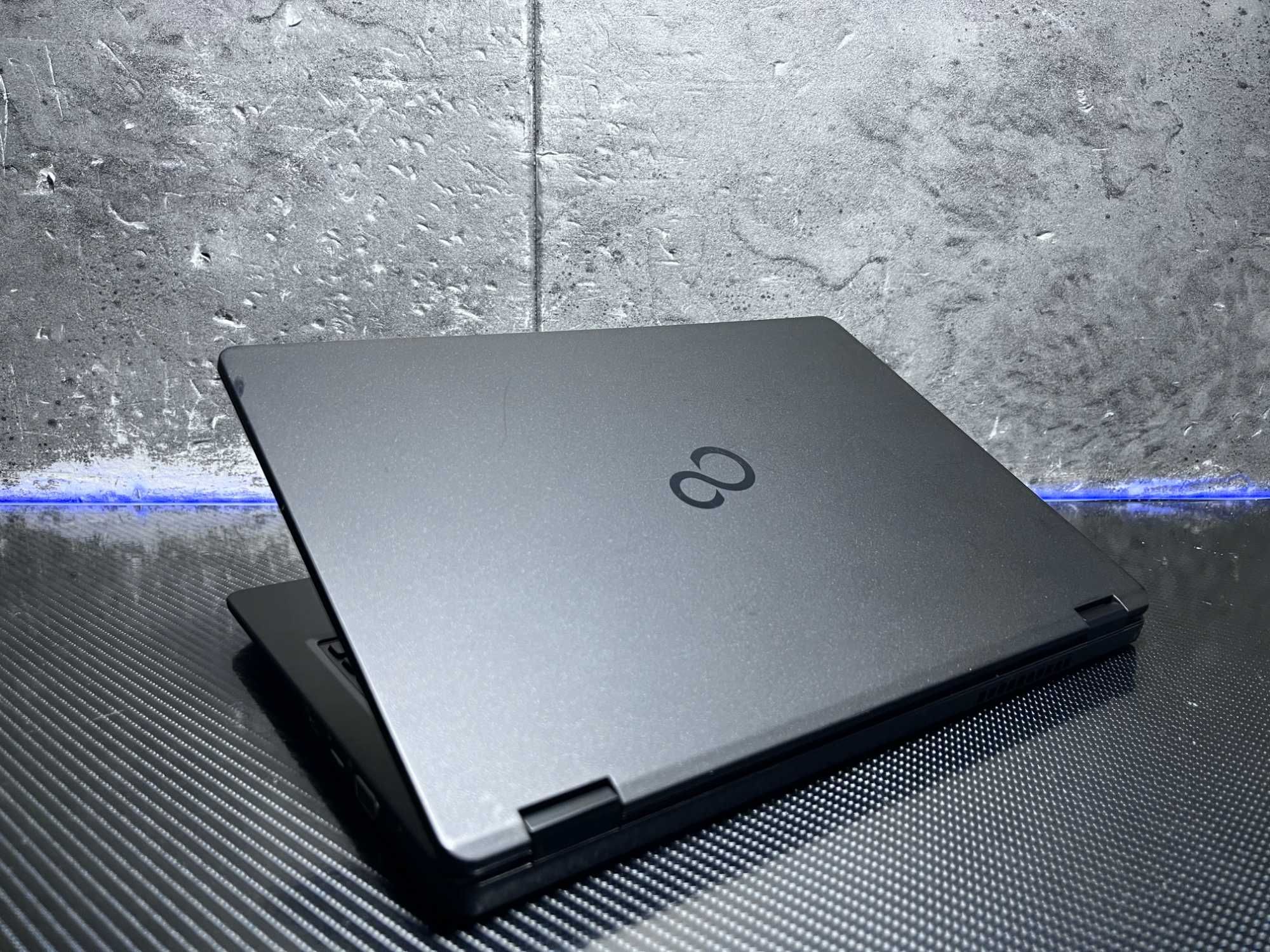 Fujitsu Lifebook | Mały japoński potwór | i5-8250U 16GB 512GB FHD  W11