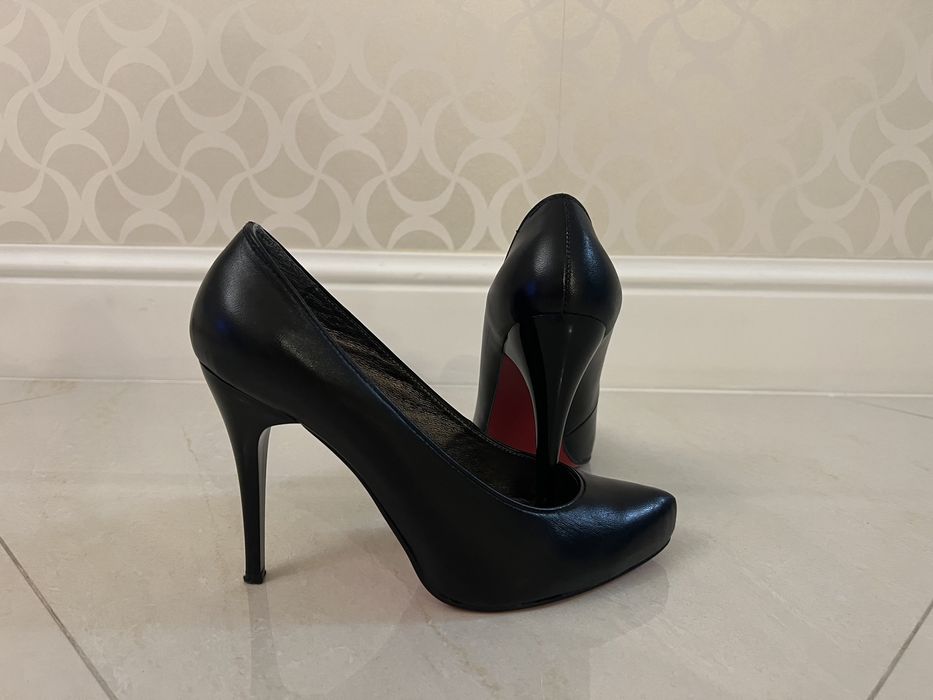 Szpilki damskie czarne jak Louboutin 39