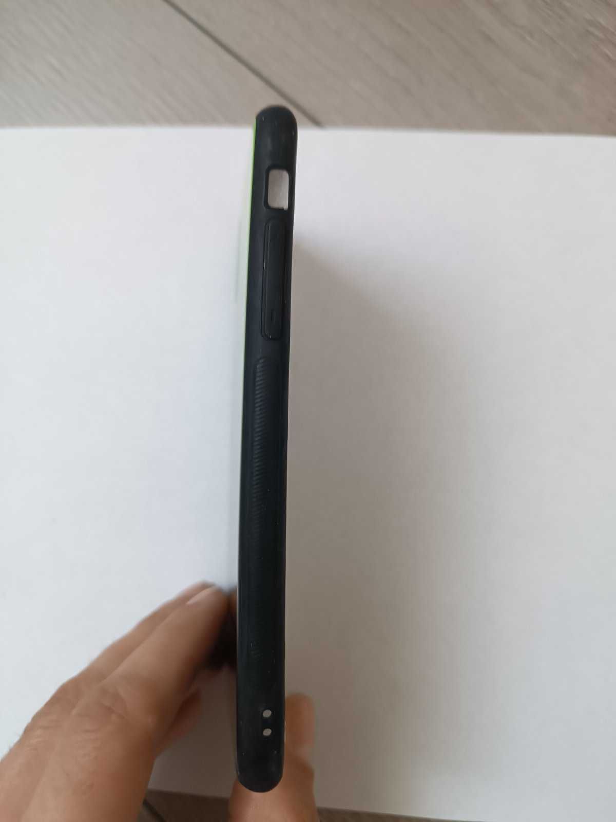 Plecki do iPhone X / XS ciemno zielony