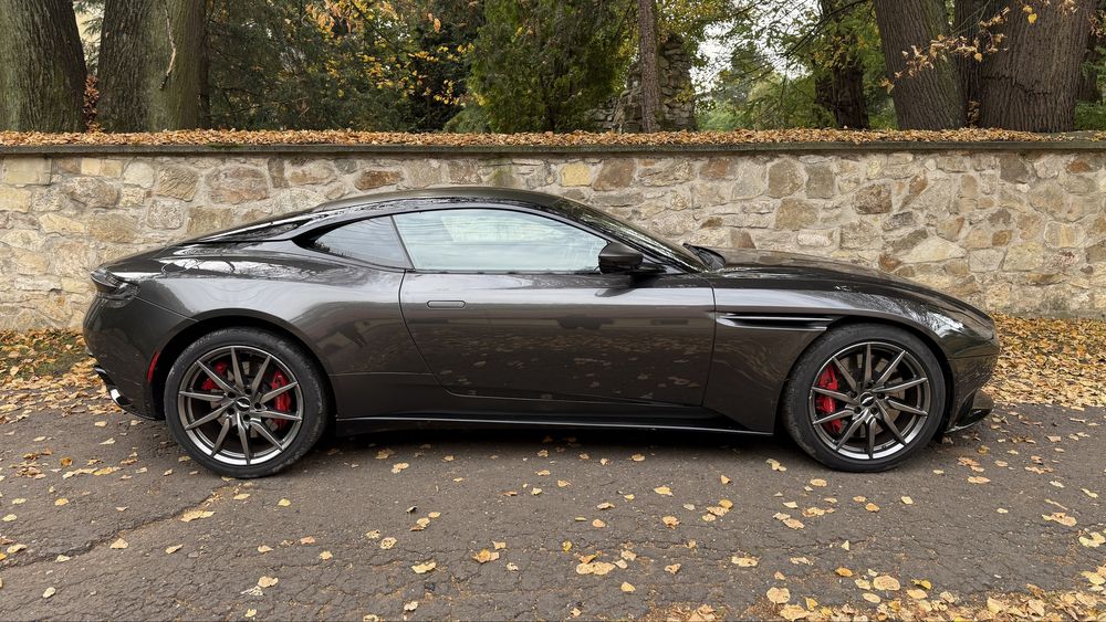Aston Martin DB11 V12 5.2 twin turbo 608km PPF zamiana