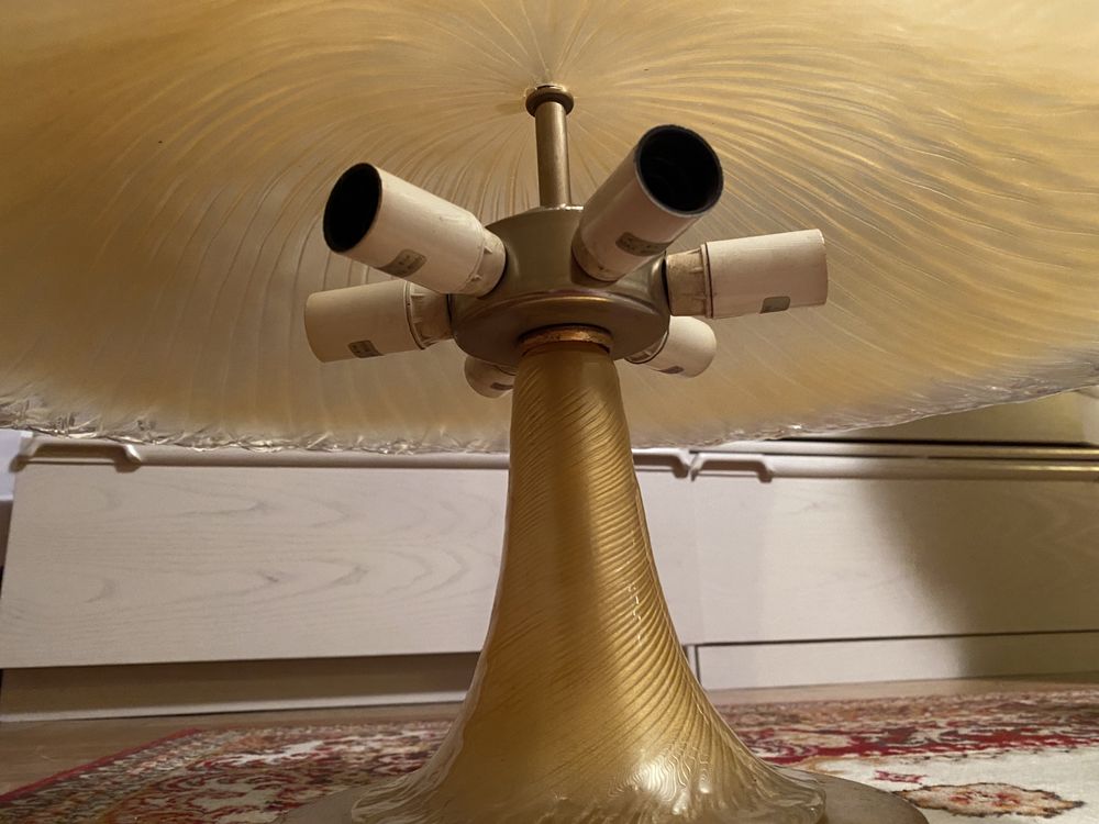 Lampa sufitowa typu AMPLA