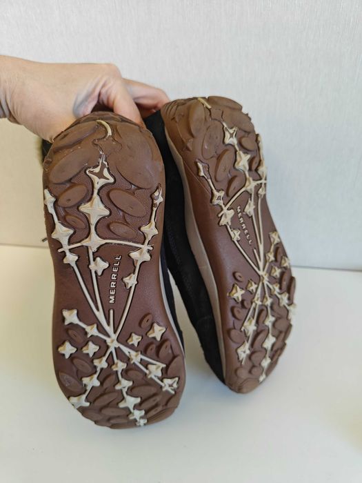 Жіночі зимові чоботи Merrell