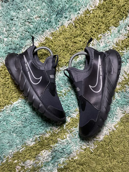 Nike Flex Runner 2 демисезонные подростковые кроссовки 37.5 23.5см